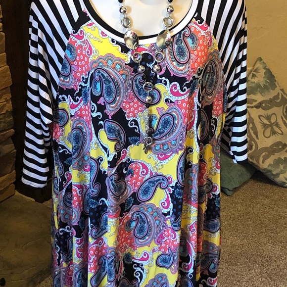 Tops - NWOT Boutique Style Shirt Dress